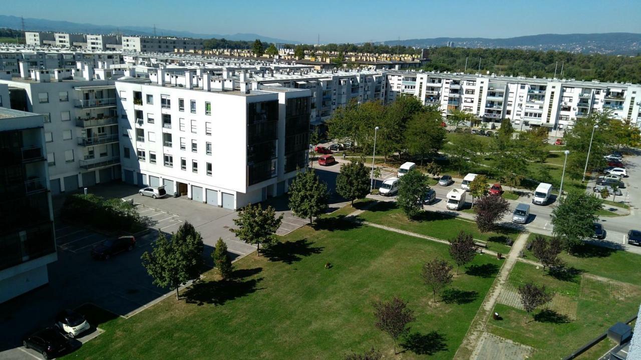 Apartman Nadja Arena Zagreb Exterior photo